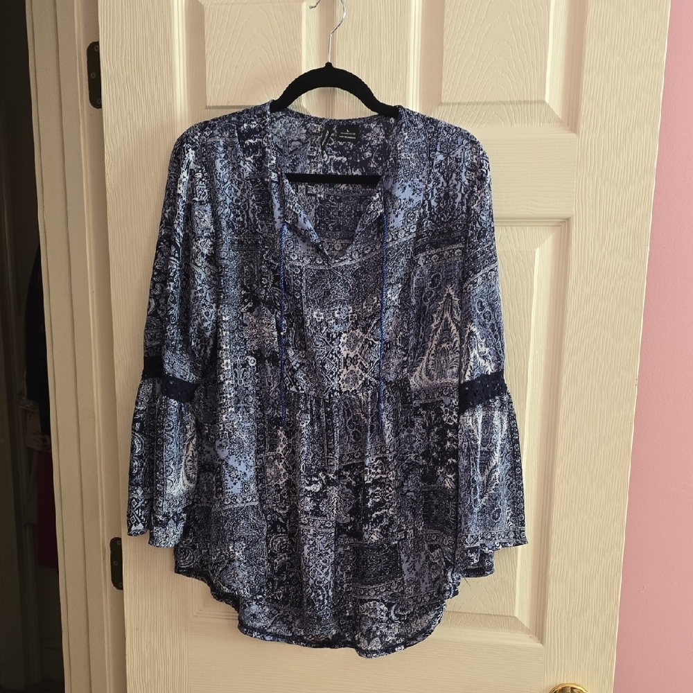 New Directions Navy and Black Patterned‎ Blouse